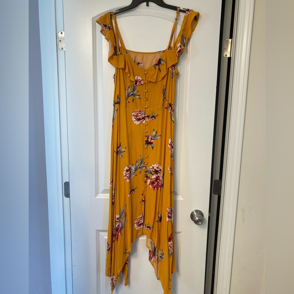 Xhilaration Off the Shoulder Golden Floral Maxi Dress with Buttons Women’s M